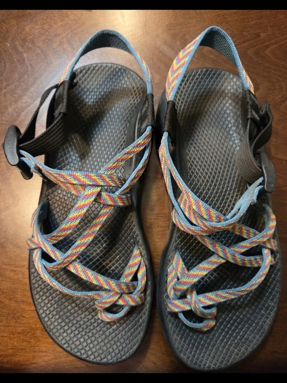 Womans Chaco Sandals Vibram Sole Adjustable Strappy Hiking Size 8 Multi Color